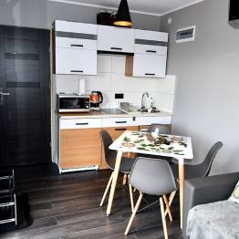 CZORSZTYNIANKA cruceros en góndola por el lago Czorsztyńskie alojamiento JĘDRUŚ Polonia Pieniny