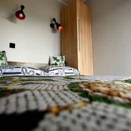 CZORSZTYNIANKA cruceros en góndola por el lago Czorsztyńskie alojamiento JĘDRUŚ Polonia Pieniny