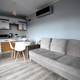 CZORSZTYNIANKA cruceros en góndola por el lago Czorsztyńskie alojamiento JĘDRUŚ Polonia Pieniny