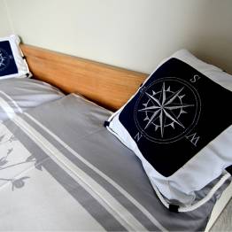 CZORSZTYNIANKA cruceros en góndola por el lago Czorsztyńskie alojamiento JĘDRUŚ Polonia Pieniny